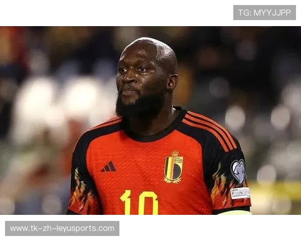 卢卡库力量碾压式突破完成终结